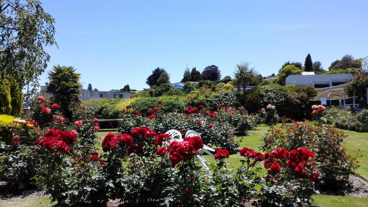 Phoenix Thermal Resort - Taupo Exterior photo