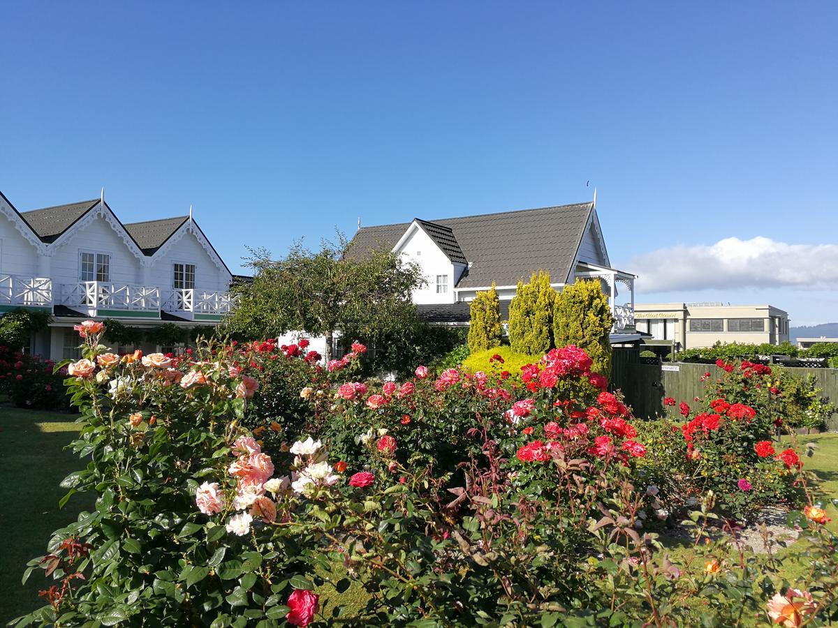Phoenix Thermal Resort - Taupo Exterior photo
