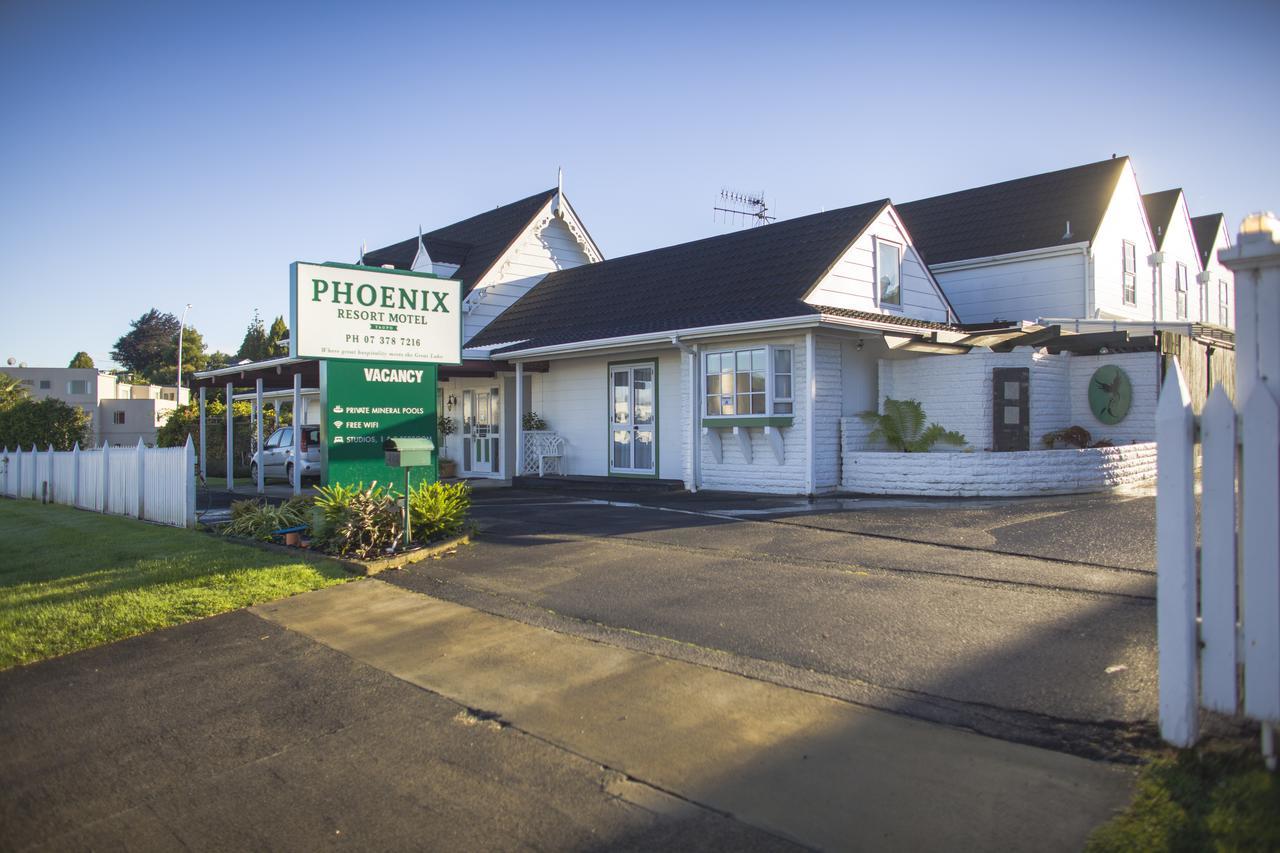 Phoenix Thermal Resort - Taupo Exterior photo