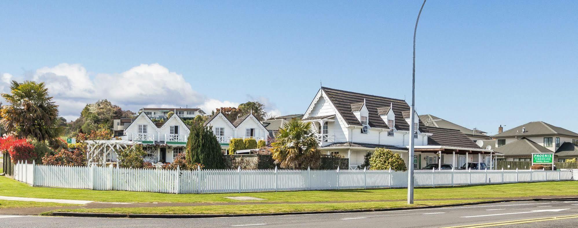 Phoenix Thermal Resort - Taupo Exterior photo