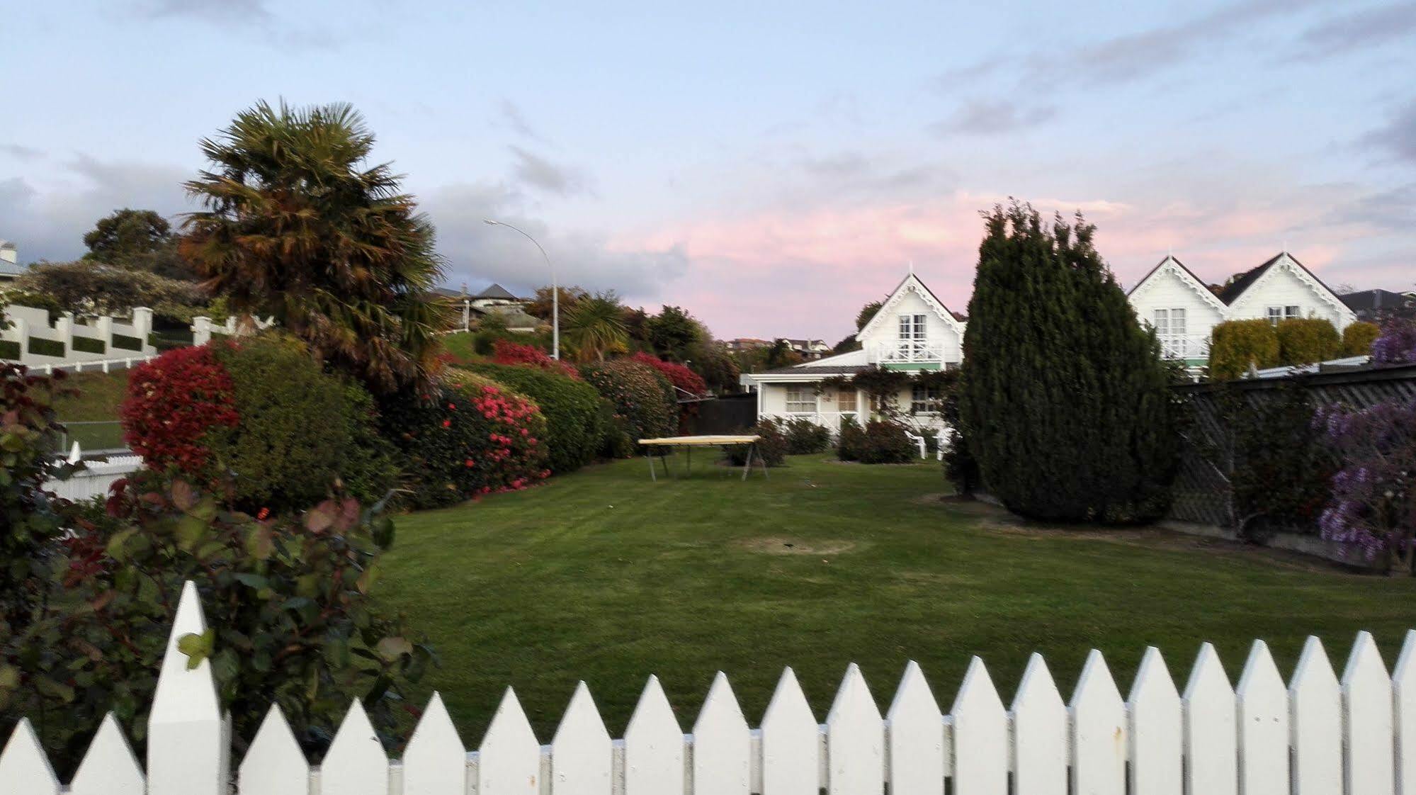 Phoenix Thermal Resort - Taupo Exterior photo